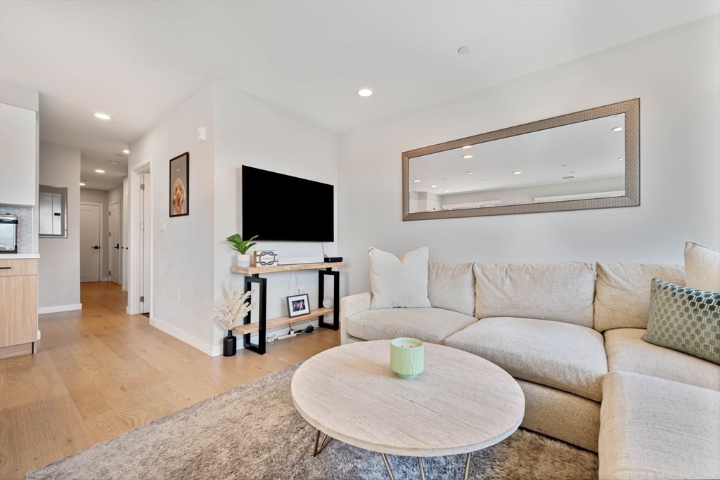 457 W Broadway, South Boston