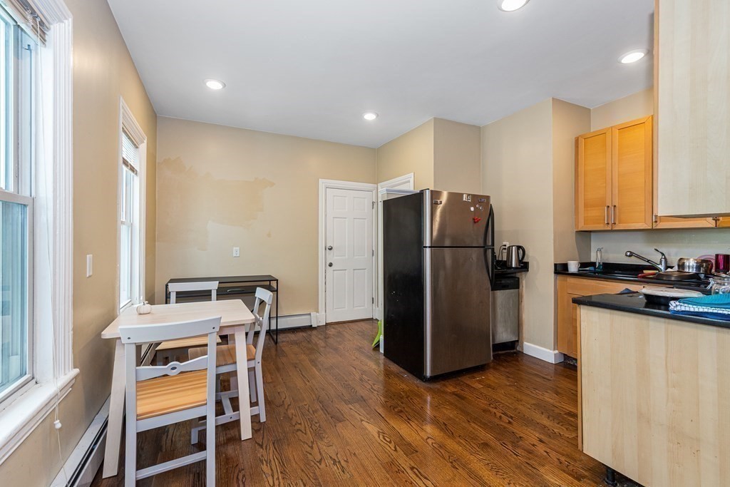 1566 Tremont St, Mission Hill