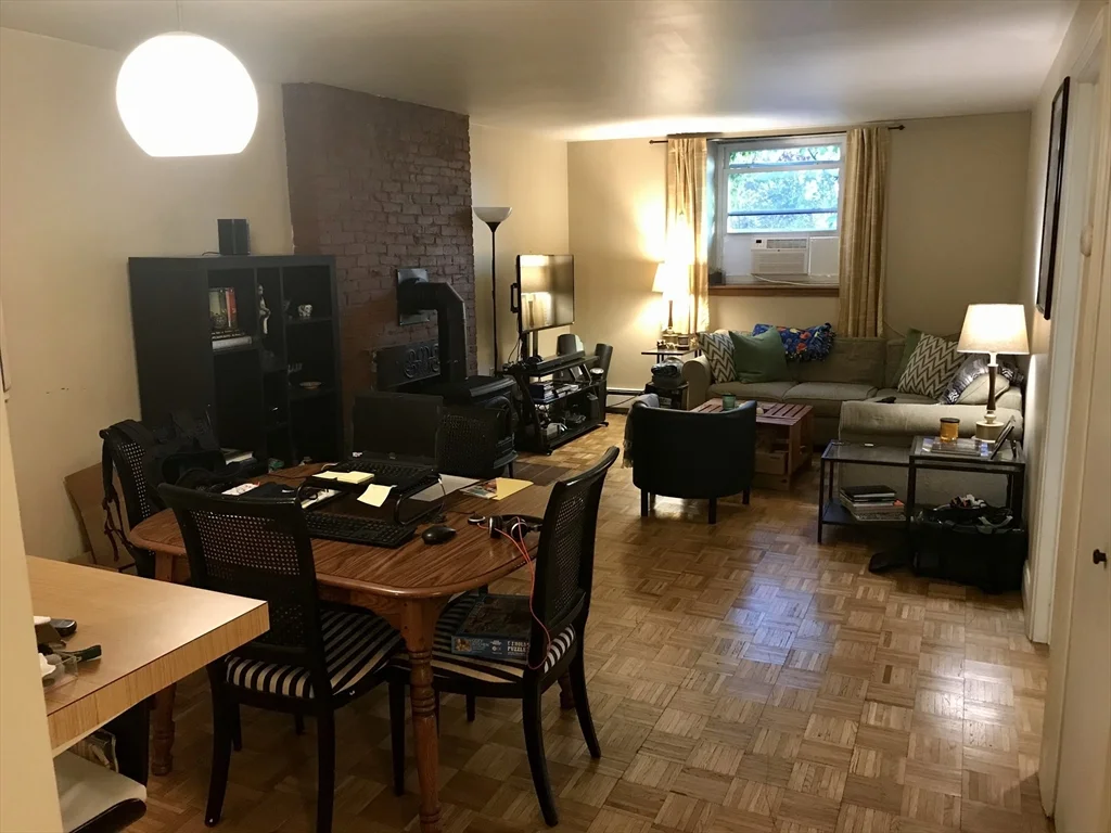 99 W 4th St, South Boston