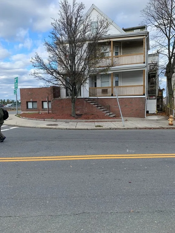 502 Beach St, Revere