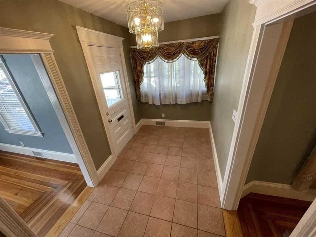 13 Union St, Watertown