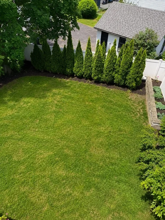 28 Park Ave, Medford