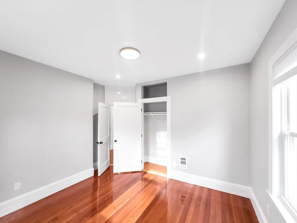 14-16 Arcola St, Jamaica Plain