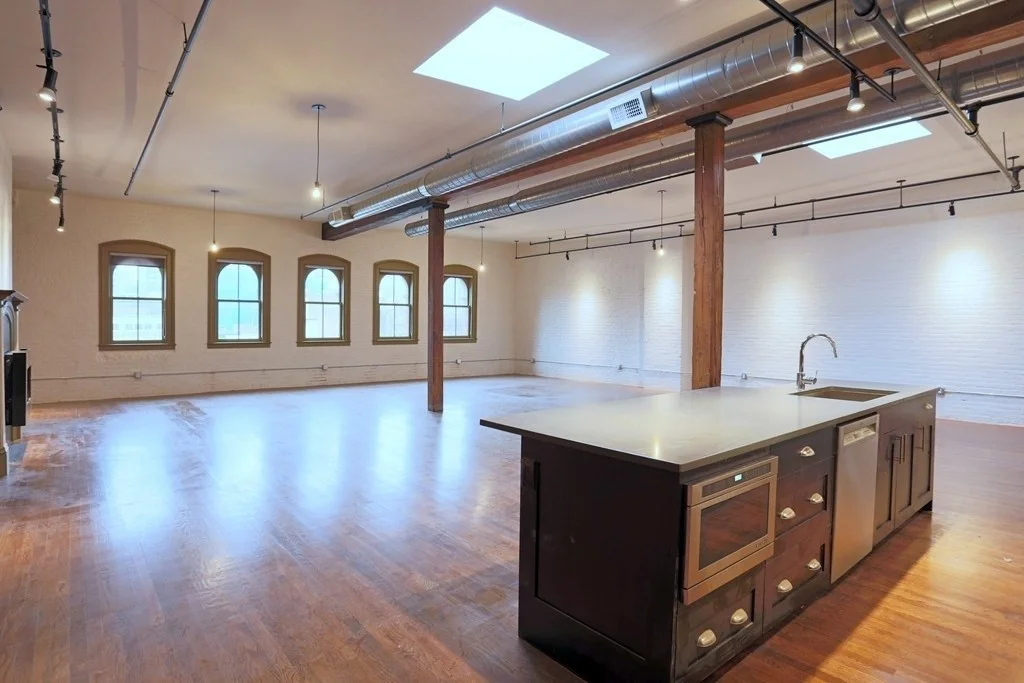 144 Lincoln St, Leather District