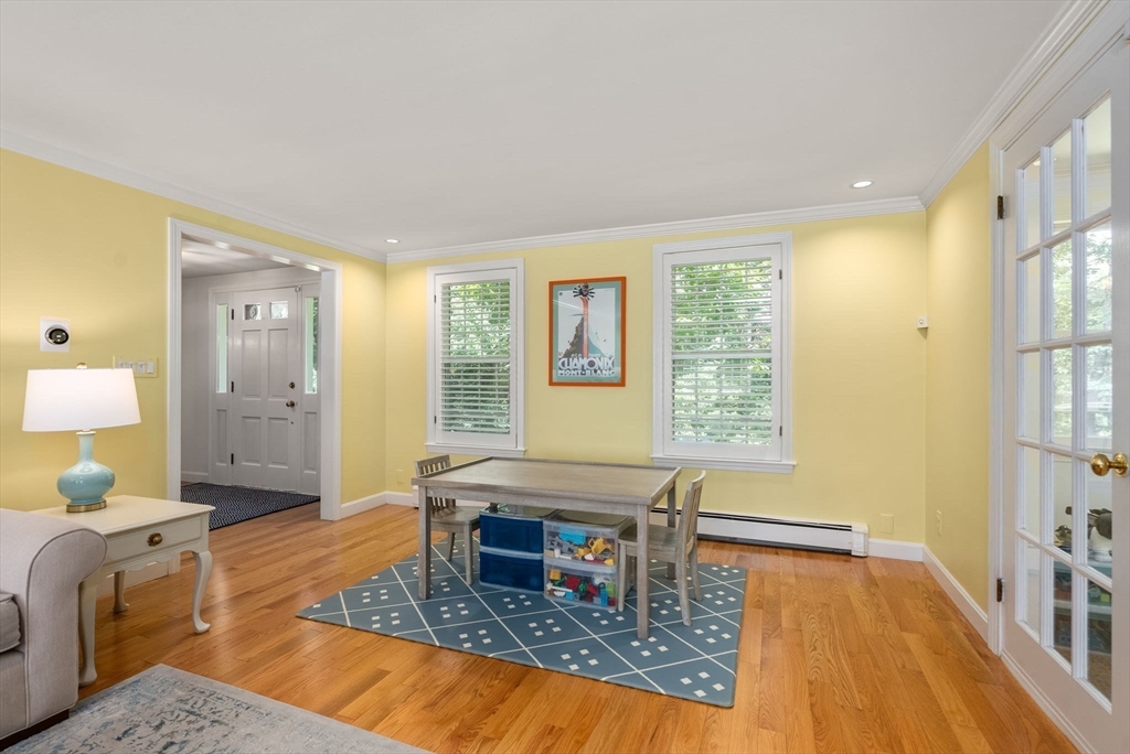 26 Cedar Hill Rd, Dover