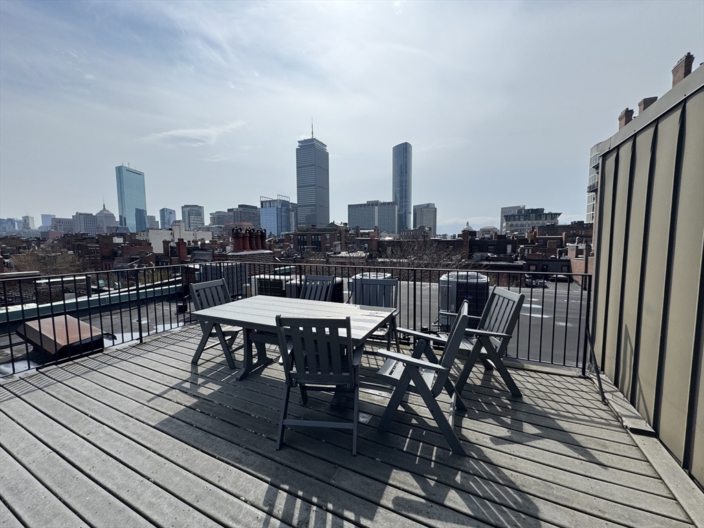 403 Marlborough St, Back Bay