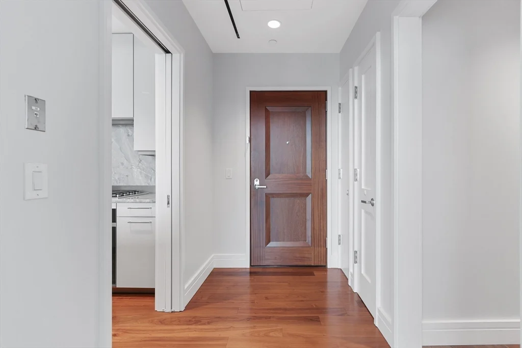 1 Dalton St, Back Bay