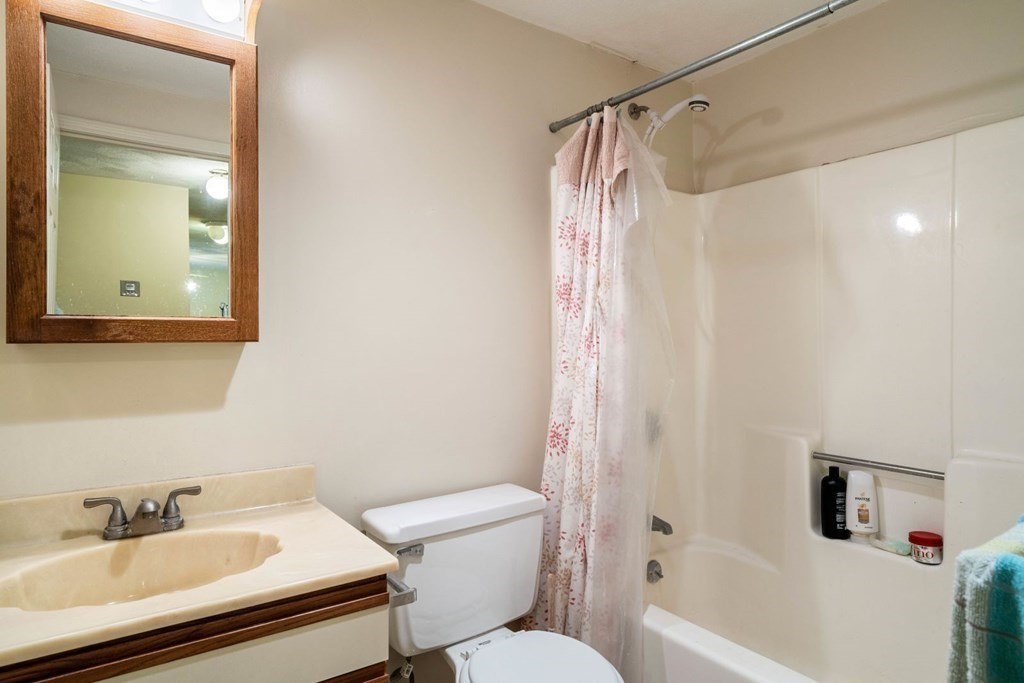 1600 Massachusetts Ave, Neighborhood Nine