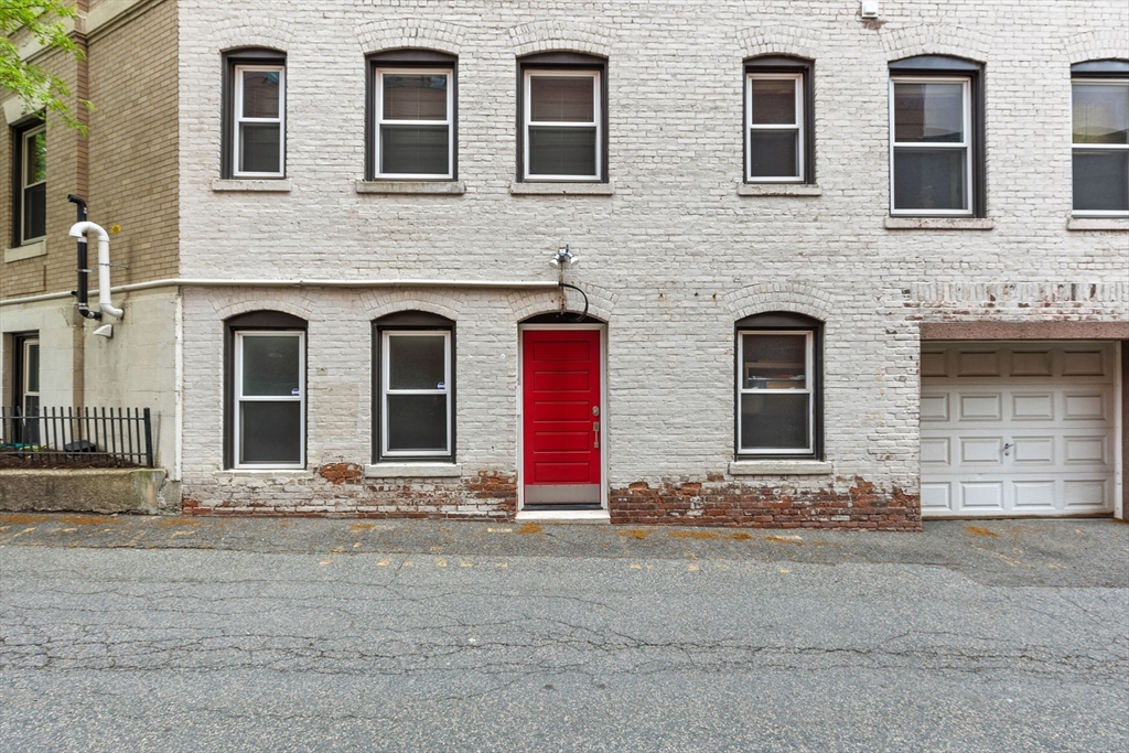 195 Saint Paul St, Brookline