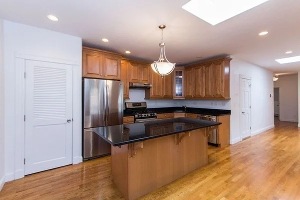 103 Sewall, Coolidge Corner