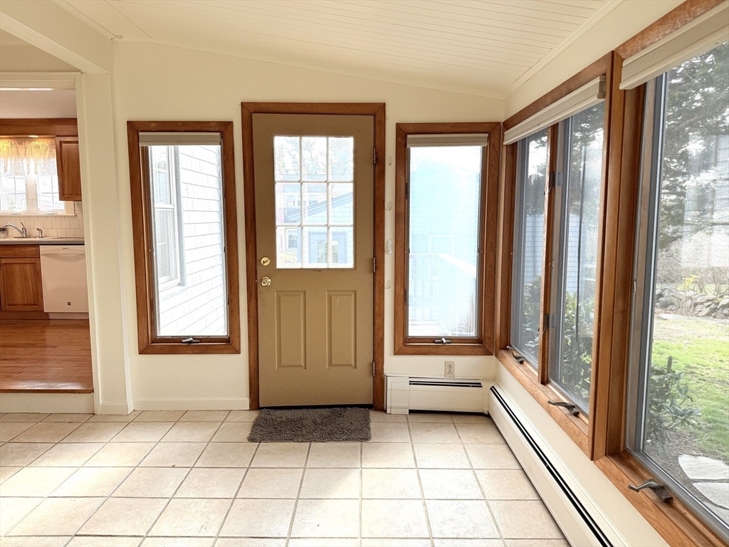 38 Highland St, South Dartmouth