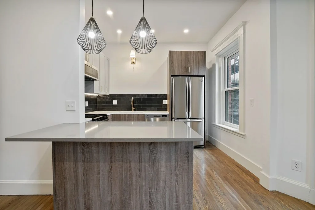 512 Massachusetts Ave, South End