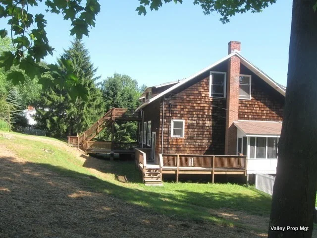 1381 South East St, Amherst