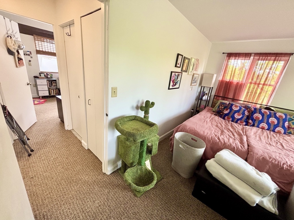 125 Governor Winthrop, Ten Hills