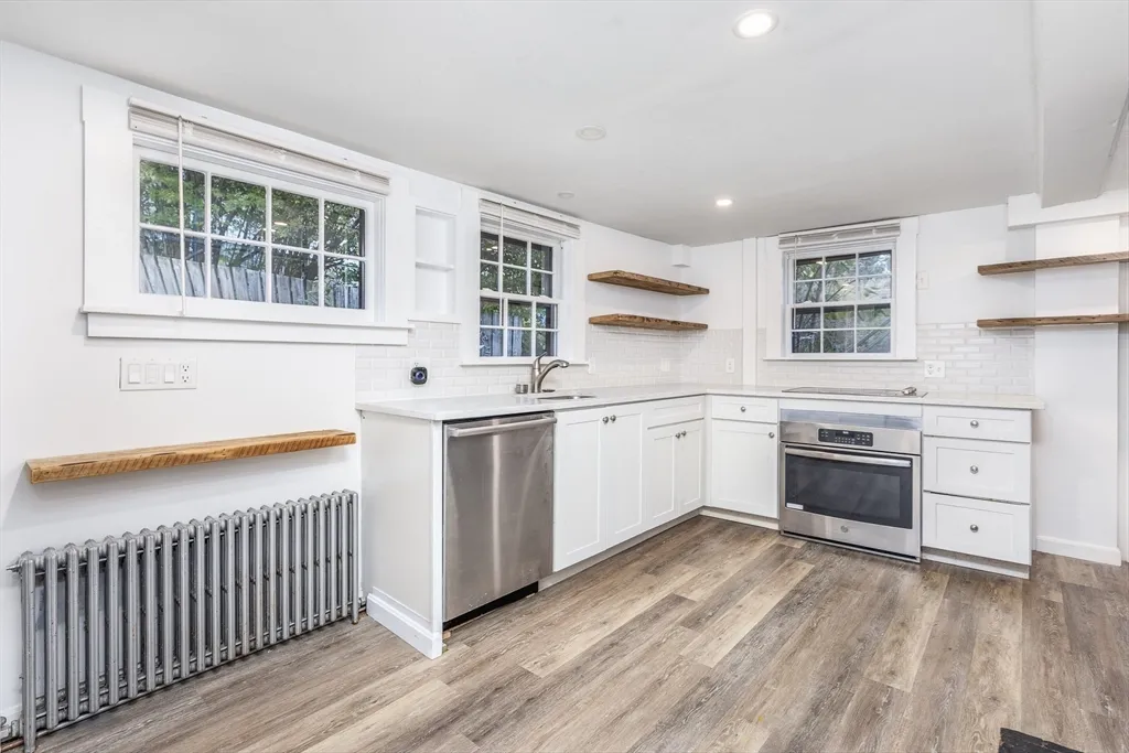 1 Mugford St, Marblehead