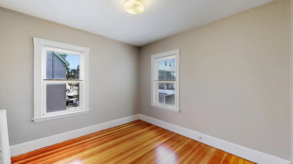 37-39 Belknap St, West Somerville