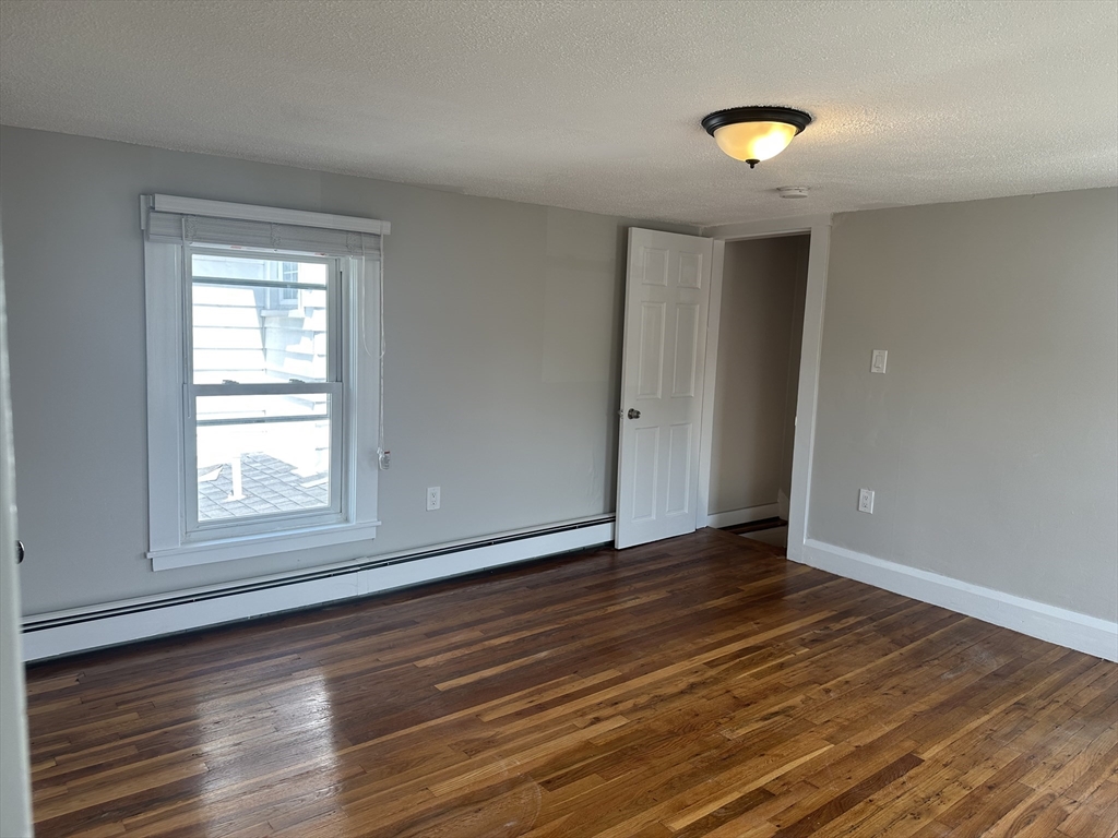 1 Veteran Rd, Woburn