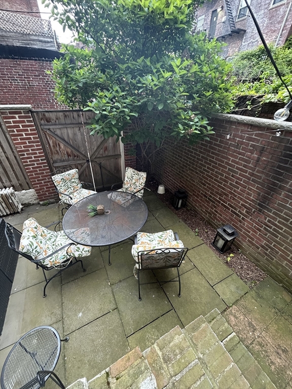 36 Temple St, Beacon Hill