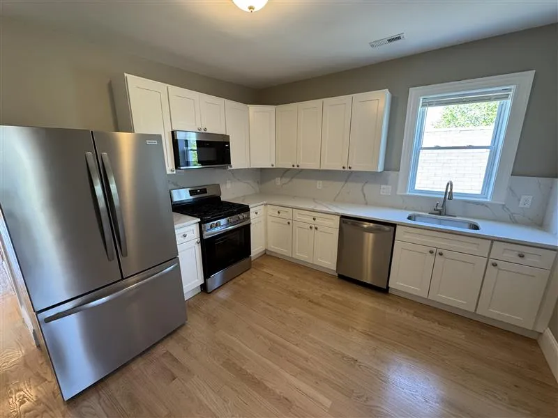 29 Cameron Ave, Teele Square