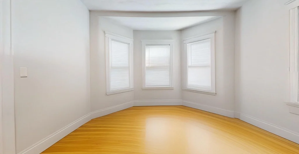 34 Saranac, Dorchester