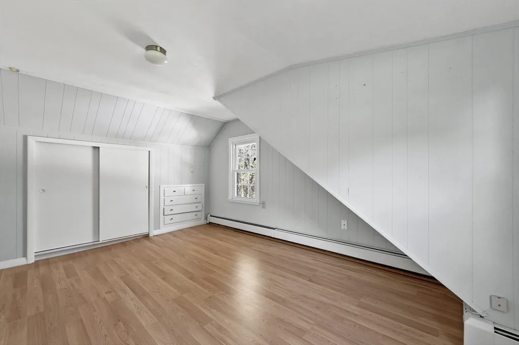 1337 Pleasant St, Worcester