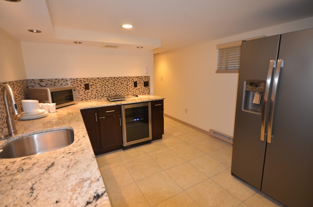 18 Benton Rd, Medford