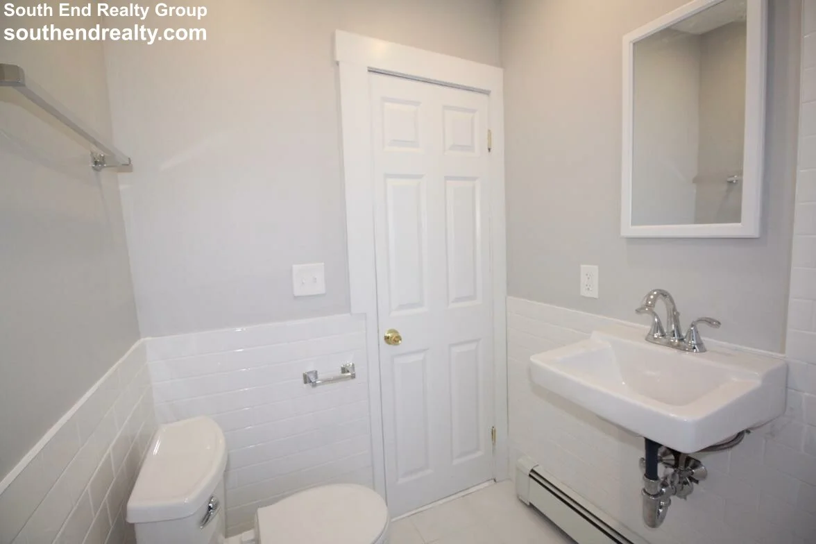 12 Albion Pl, Medford Street / The Neck