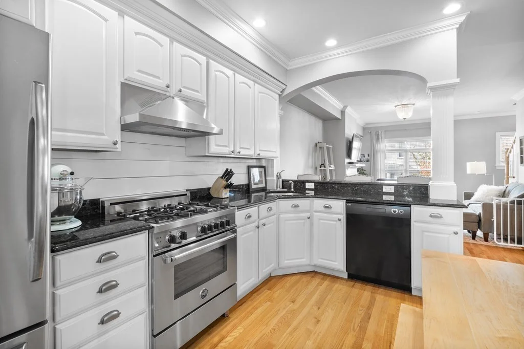 10 S Sydney, Dorchester