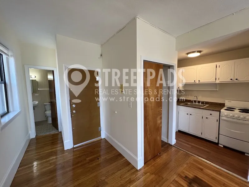 1315 Commonwealth Ave, Allston