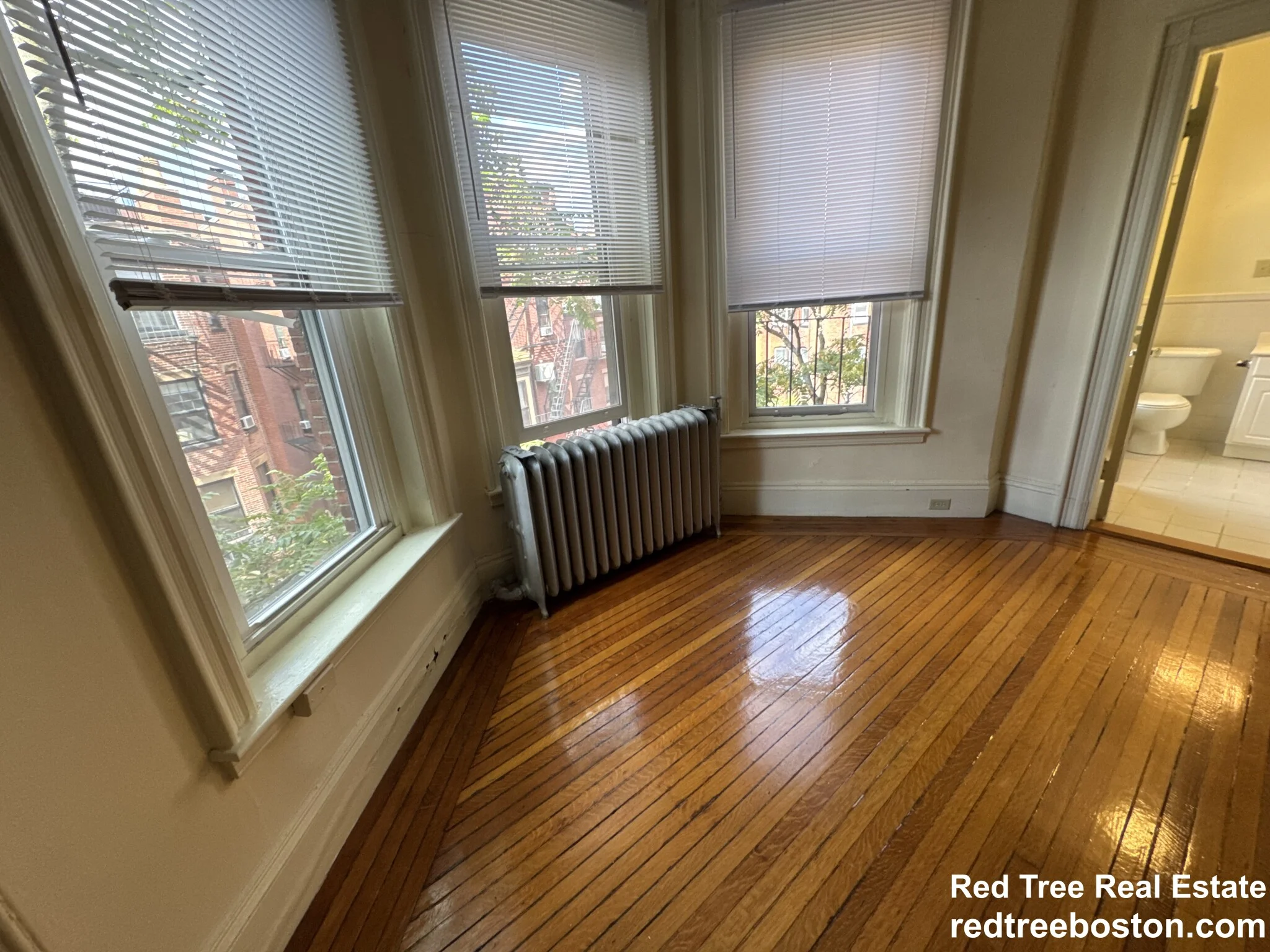 379 Commonwealth Ave, Back Bay