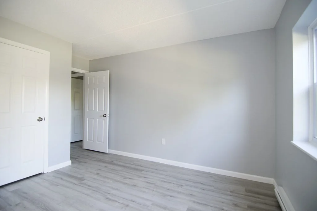 22 Maple Crest Cir, Holyoke