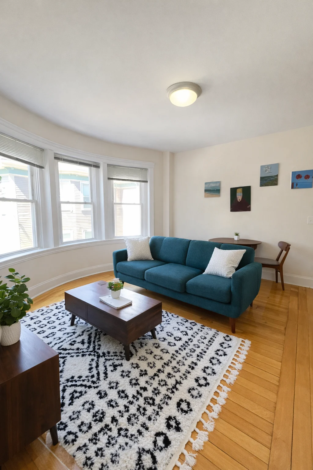 674 Washington St, Coolidge Corner