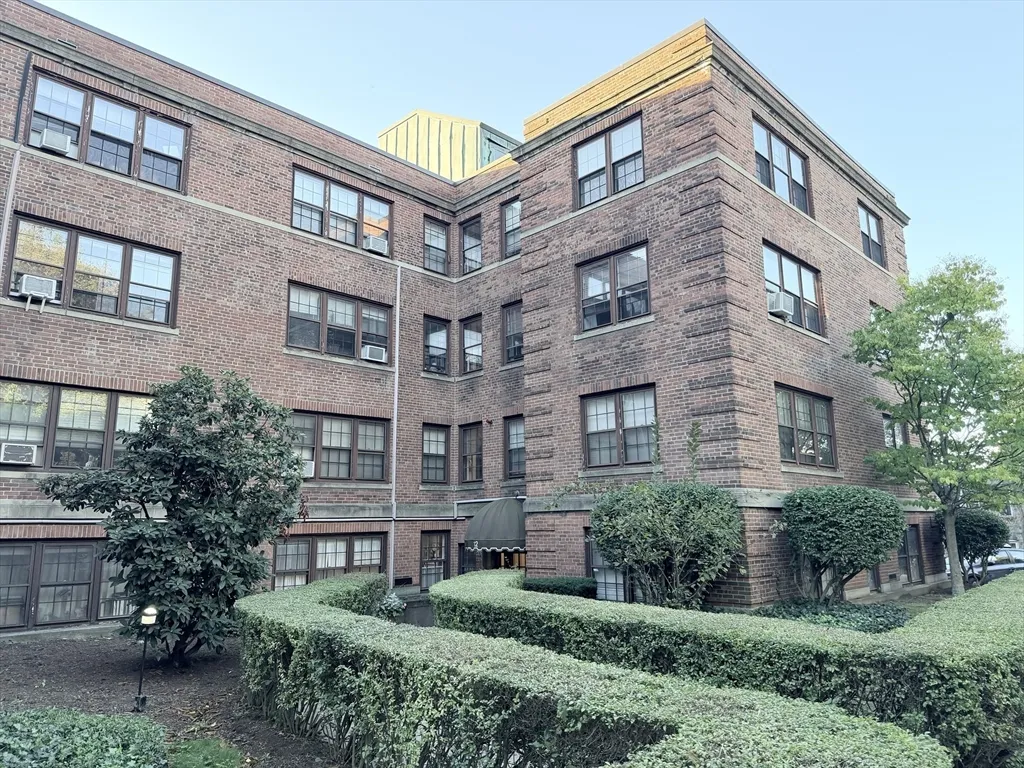 12 Kilsyth, Brighton