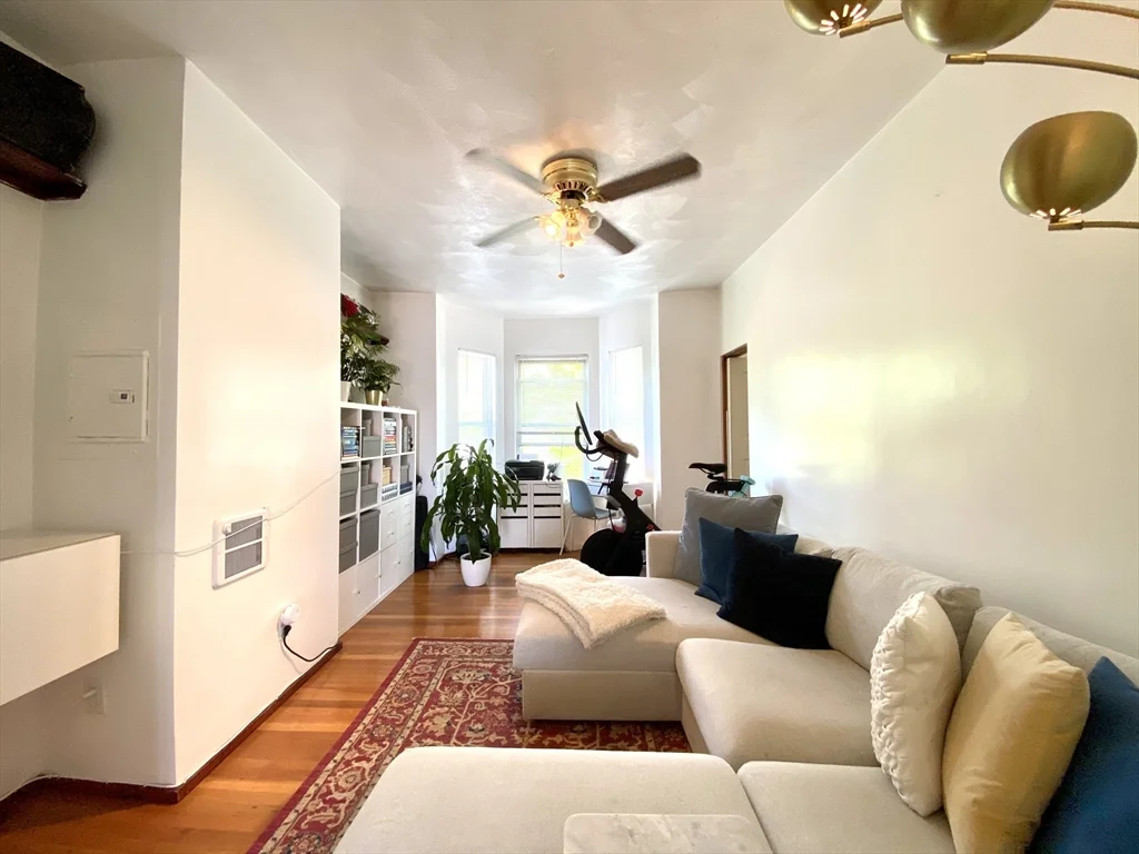 18 Cottage St, East Boston