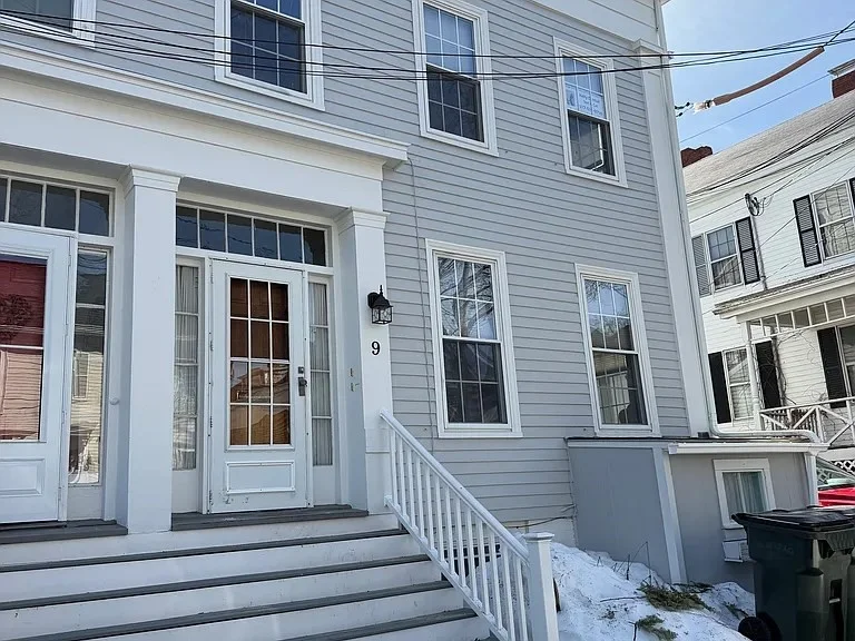 9 Charles St, Newburyport