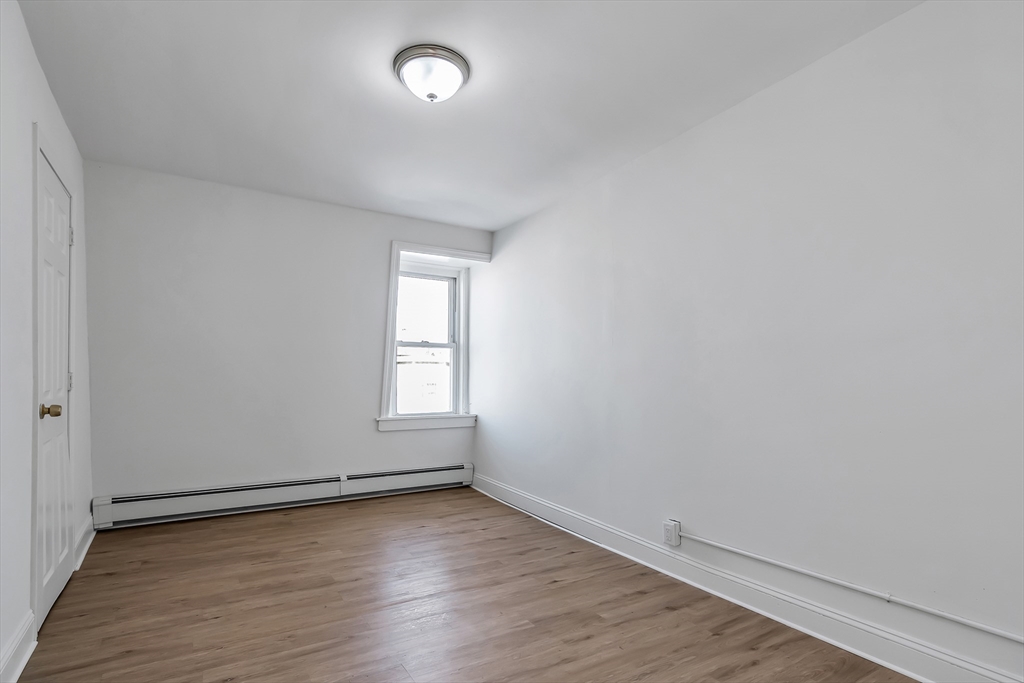 40 Summer St, Lawrence