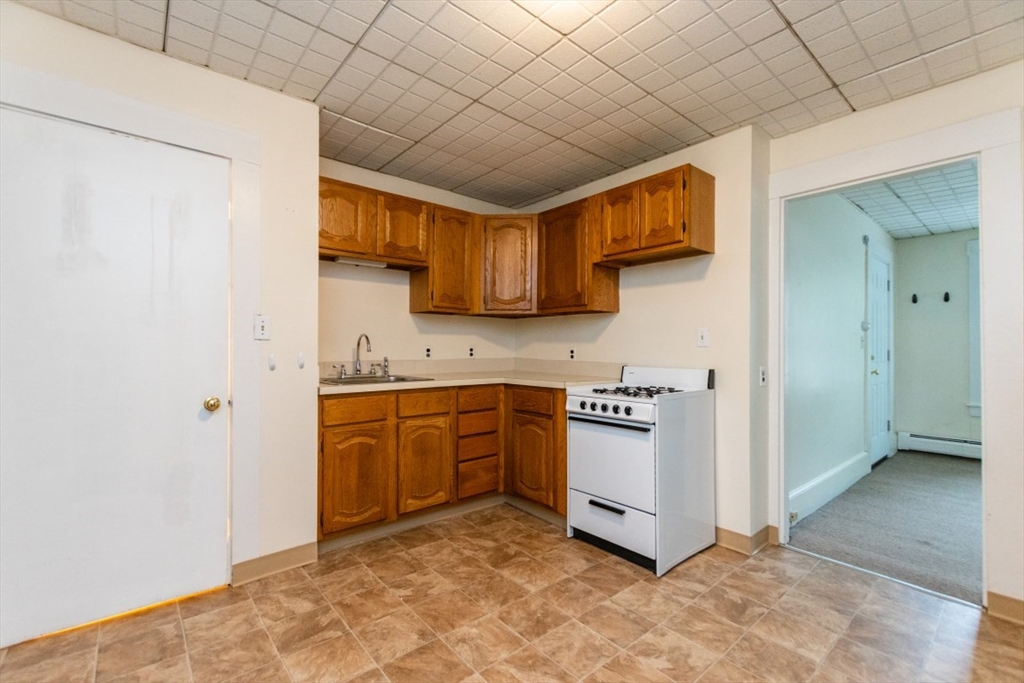 21-1 Spring St, Stoneham