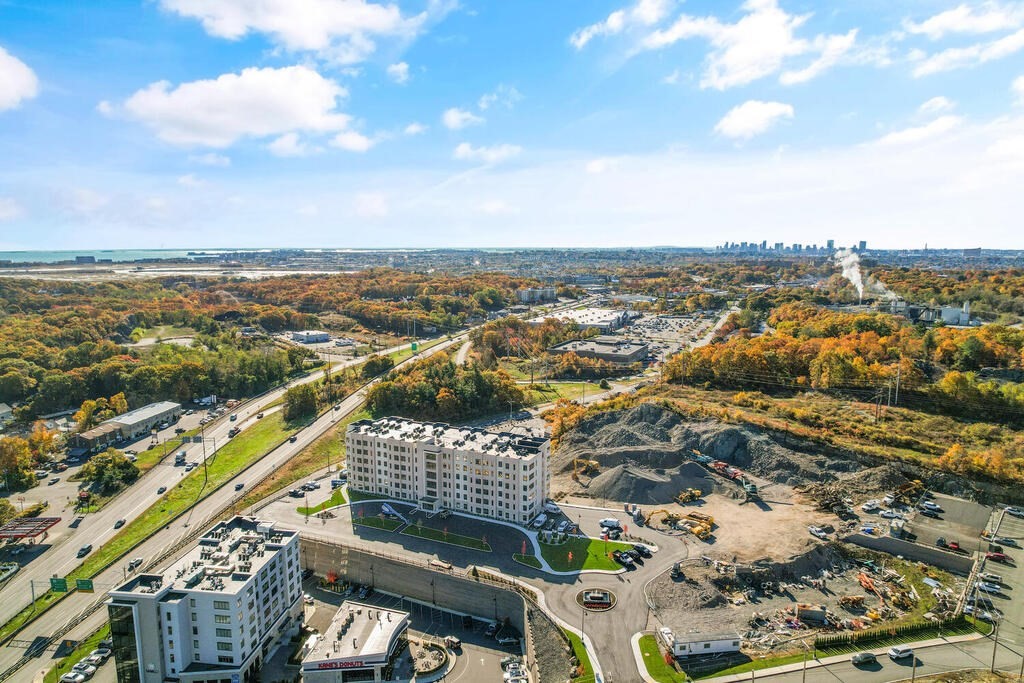 30 Collins Ave, Saugus