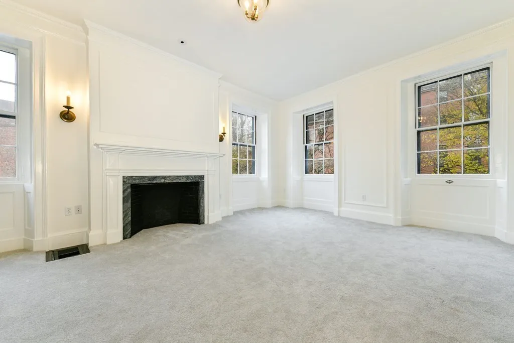 48 Mount Vernon St, Beacon Hill