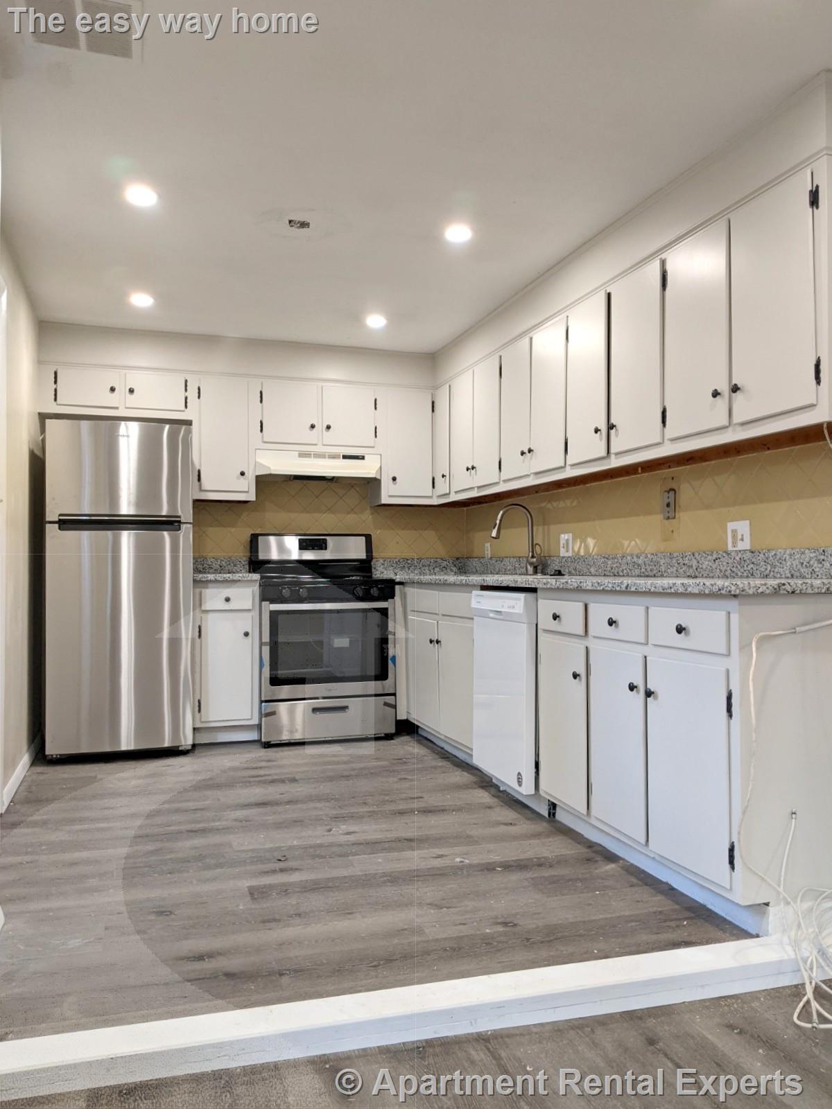 86 Newbury St, Teele Square