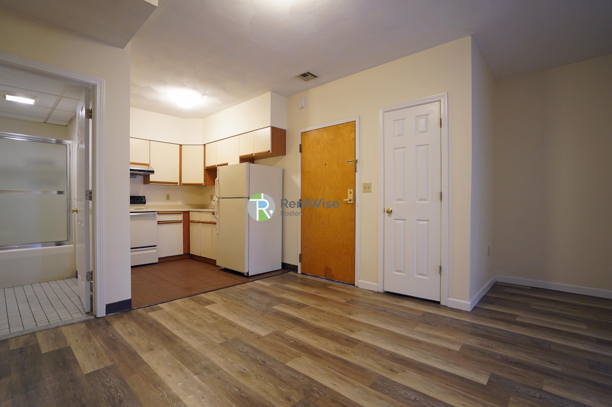 81 Essex St, Chinatown