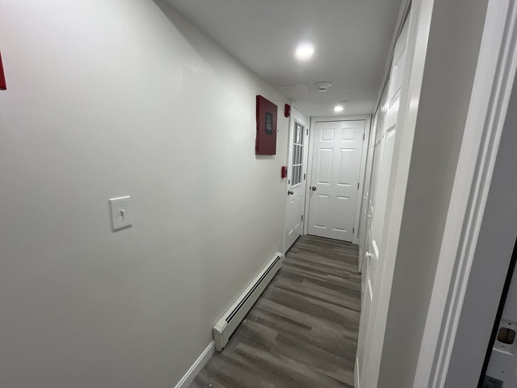 7 Lexington Ave, Hyde Park