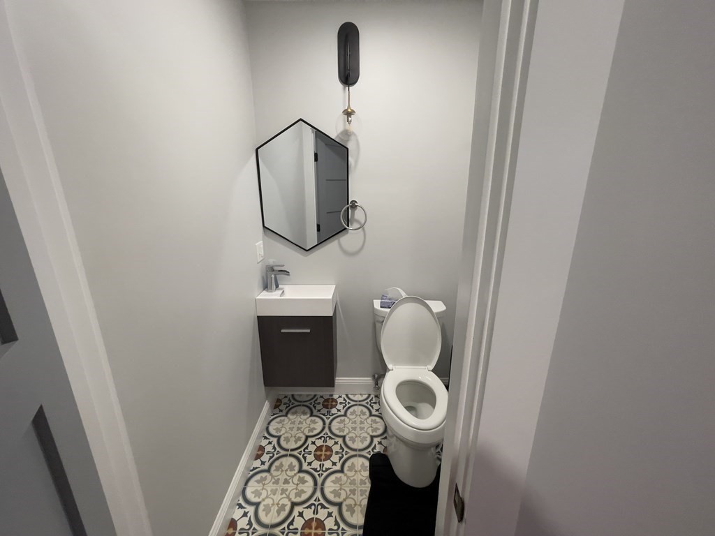 375 Hyde Park Ave, Boston