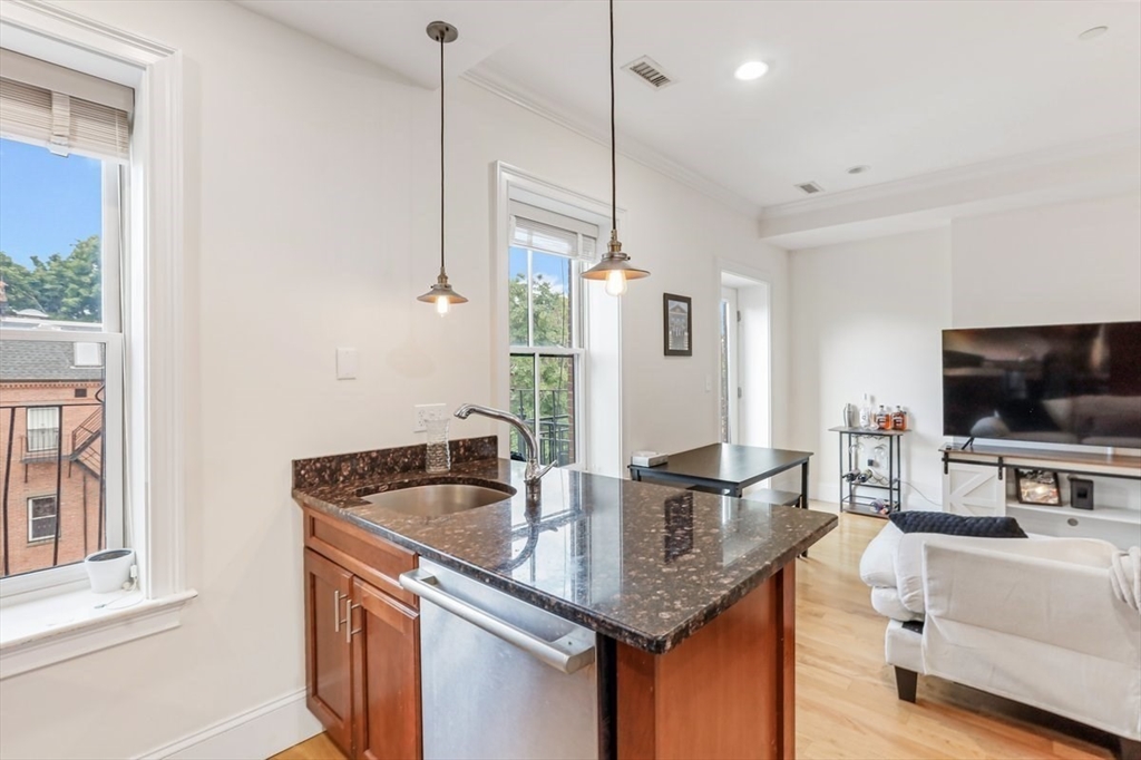 668 Massachusetts Ave, South End