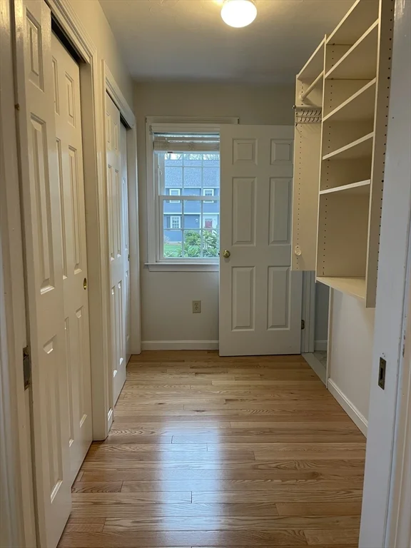 24 Arbor Dr, Shrewsbury