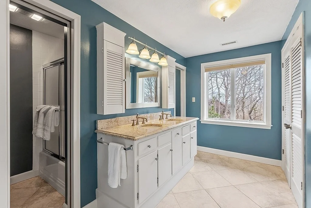 39 Decatur St, East Gloucester