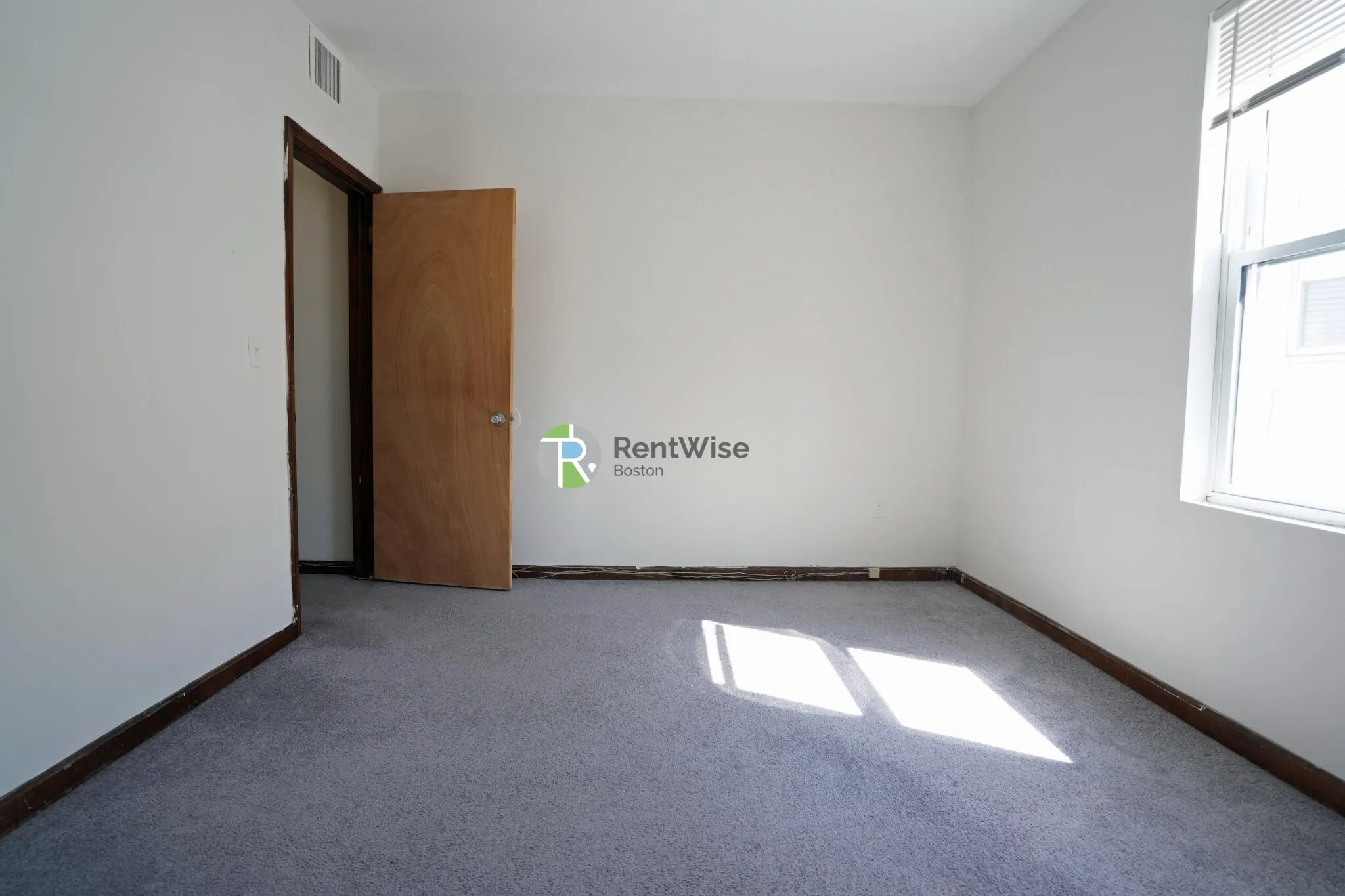 87 Sheridan St, Jamaica Plain