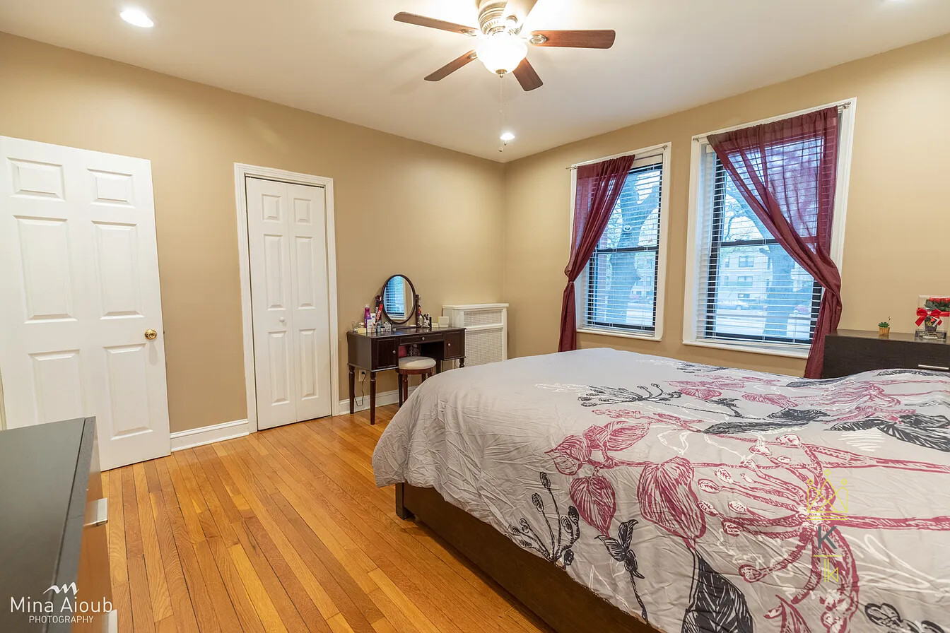 1404 Commonwealth Ave, Brighton