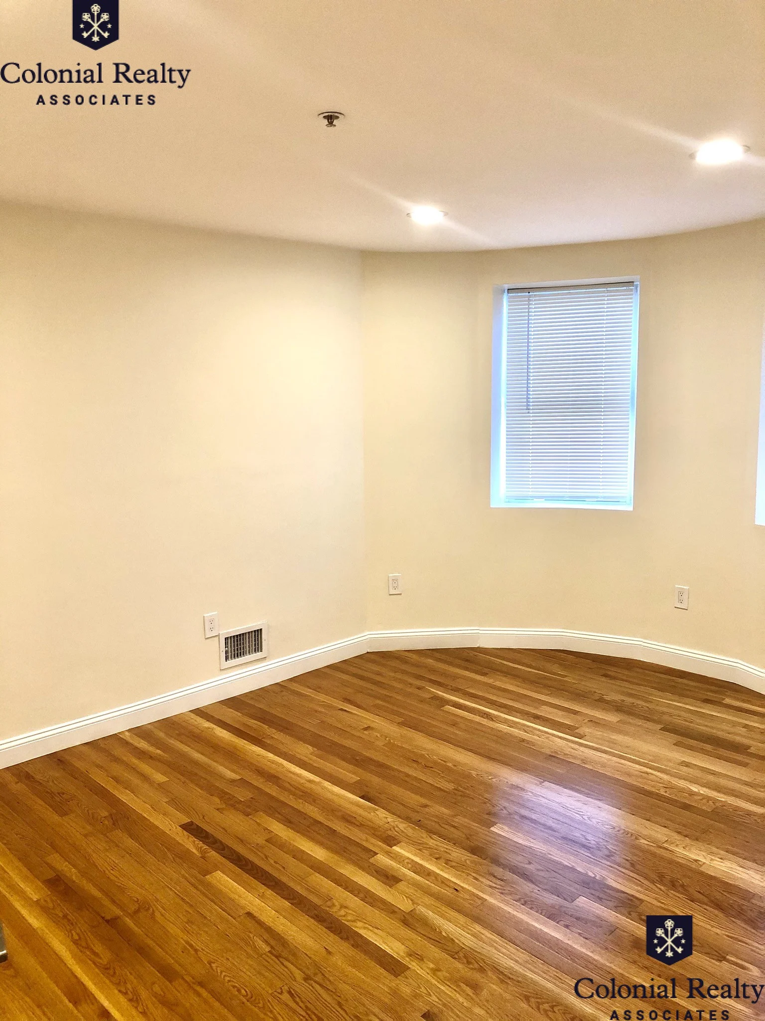 1805 Beacon St, Brookline