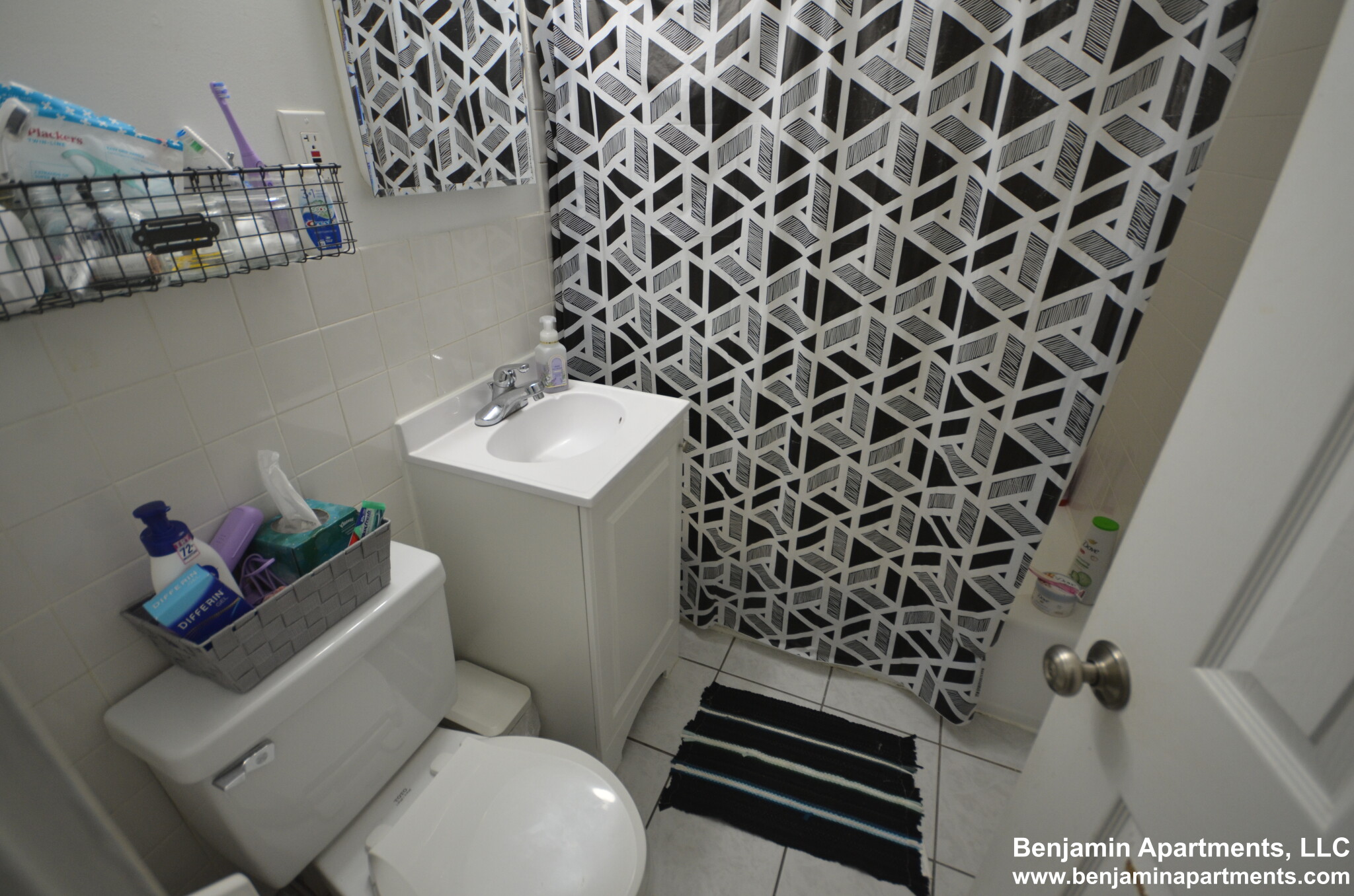 77 Brighton Ave, Allston